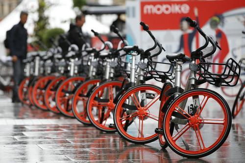 6月29日，來自中國(guó)的摩拜單車在英國(guó)第二大城市曼徹斯特亮相。新華社發(fā)