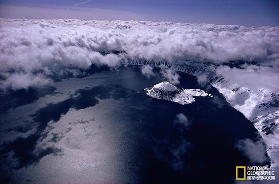 火山口湖國家公園，俄勒岡州攝影：Sam Abell，國家地理創(chuàng)意版