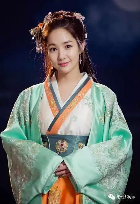 允兒招架不住古裝？韓國女星古裝LOOK一覽 誰贏了？