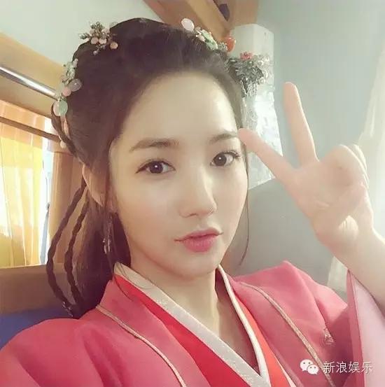 允兒招架不住古裝？韓國女星古裝LOOK一覽 誰贏了？