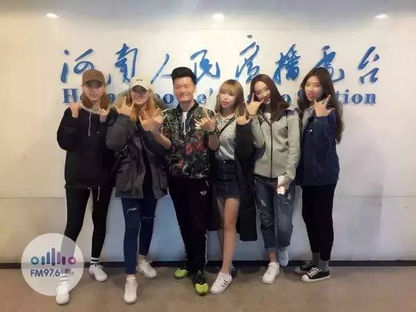 路飛終于體驗(yàn)了一回“他在叢中笑”的感覺！