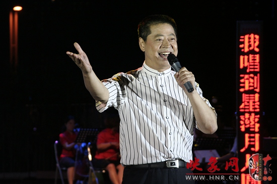 國家一級演員、河南省曲劇團(tuán)團(tuán)長孟祥禮演唱《你家在哪里》
