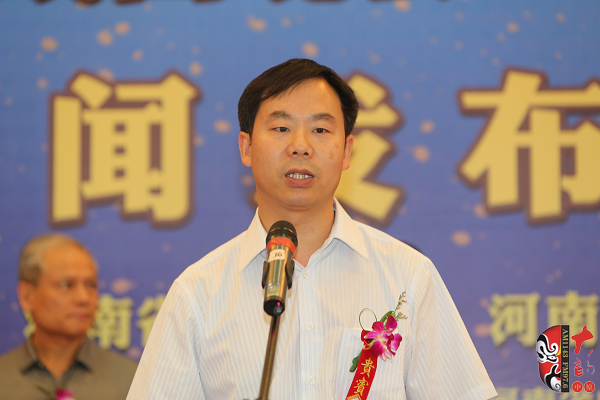 中國聯(lián)通河南分公司市場營銷部總經(jīng)理朱練忠講話