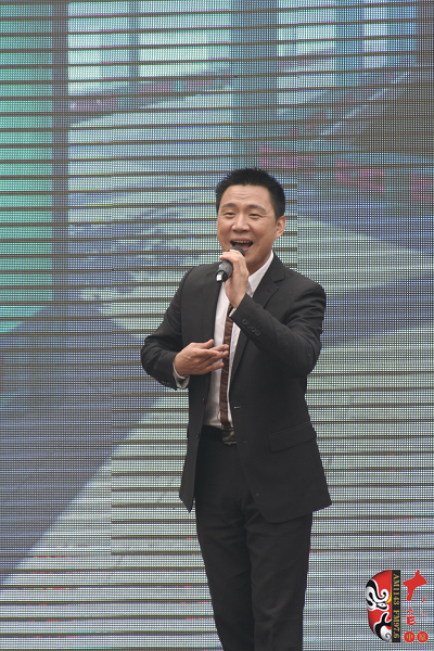 河南省著名乾旦演員、鄭州市豫劇院優(yōu)秀青年演員連德志演唱豫劇《大祭樁》選段“婆母娘且息怒站在路口”