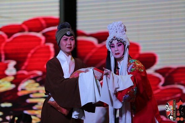 安陽市豫劇團國家二級演員趙娟表演《三上轎》選段“崔氏女一陣陣淚梭梭”