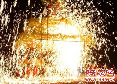 確山鐵花將登上萬(wàn)眾矚目的春晚舞臺(tái)！