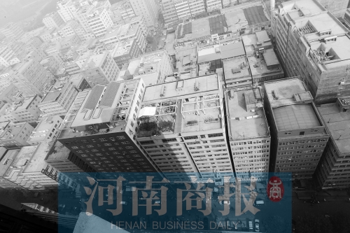 鳥瞰鄭州某城中村，密密麻麻全是樓 記者 鄧萬里/攝