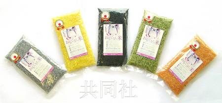 為紀念東京申奧成功，日本長崎縣佐世保市一家食品公司發(fā)售了“五色盛典！用日本的技術‘招待客人之米’”。