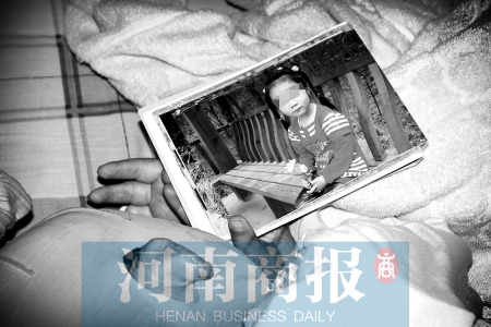 誰(shuí)能想到漂亮可愛(ài)的孩子，會(huì)變成現(xiàn)在的樣子