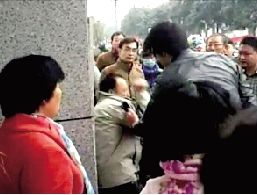 純屬誤會，人家不是人販子