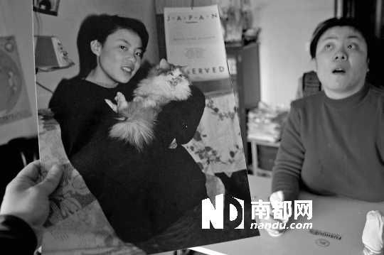 昔日的清純與秀美，如今，卻終身癱瘓、生活不能自理。C FP供圖