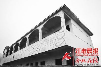 事發(fā)小學。晨報記者 高博 攝