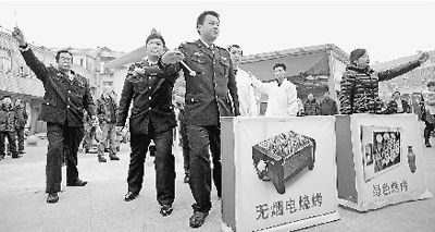 “小品執(zhí)法”。