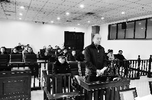 顏承魯庭審現(xiàn)場。資料照片