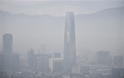 21日，智利首都圣地亞哥被霧霾籠罩。