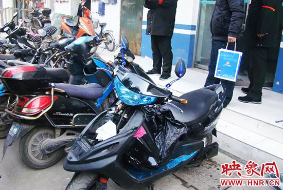 被撬的電動(dòng)車。