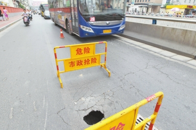 地點：文化路與東風(fēng)路交叉口西北角
