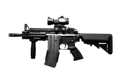 M16步槍，全槍長：986mm，空槍重：3.26公斤，戰(zhàn)斗全重：4公斤，最大有效射程：800米