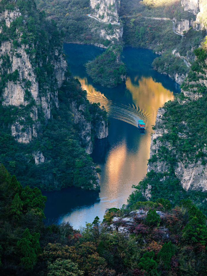 青龍峽、峰林峽景區(qū)推出女性免票月優(yōu)惠活動(dòng)