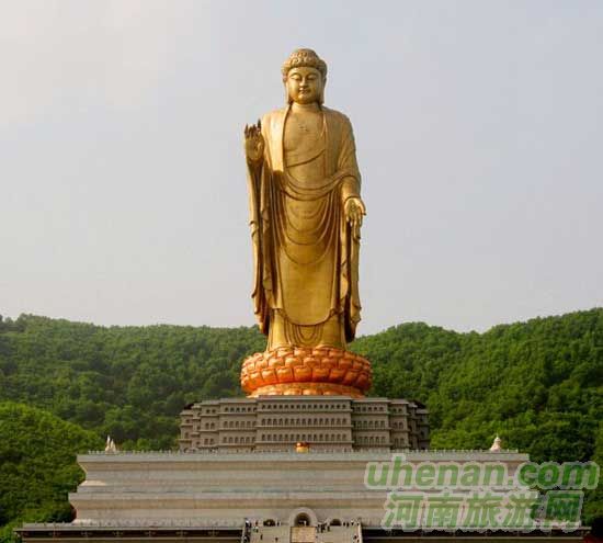 深秋去堯山賞紅葉、泡溫泉、拜大佛