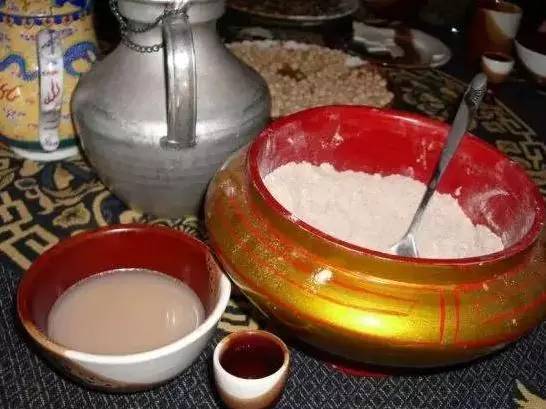 新疆奇葩”黑暗料理“ 你吃過嘛？