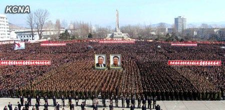 朝鮮民眾稱，朝鮮軍民“將在任意時(shí)期、對(duì)任意對(duì)象隨意實(shí)施無(wú)止境的正義打擊，一定實(shí)現(xiàn)民族的夙愿祖國(guó)統(tǒng)一大業(yè)”。