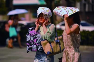 進入7月份以來，南京出現(xiàn)了多個高溫天氣。本報資料圖片 劉瀏 攝