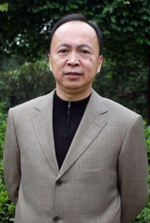 2007年11月5日，十七大黨代表湘西自治州州委書記童名謙。