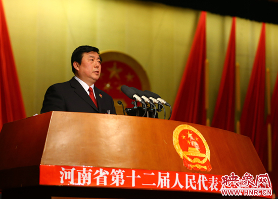 省人民檢察院檢察長蔡寧向大會作工作報告。