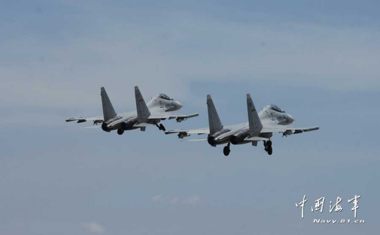 東海艦隊(duì)?wèi)?zhàn)機(jī)緊急驅(qū)離駛?cè)胫袊?guó)空域外國(guó)軍機(jī)