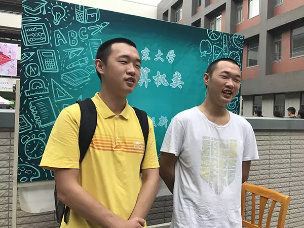 雙胞胎兄弟陳于勤、陳于思。