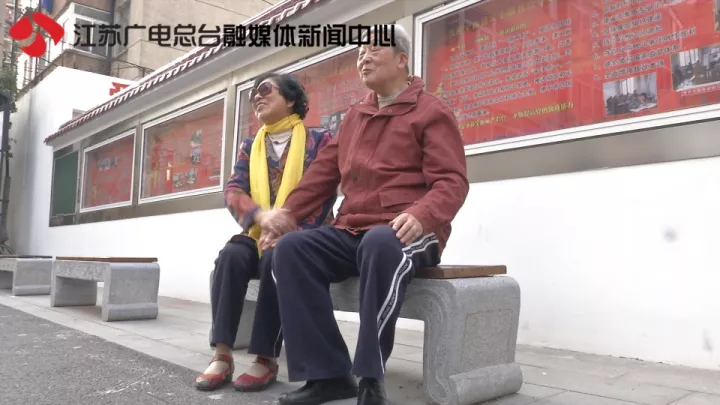 老太秀恩愛(ài)！網(wǎng)友被一封跨越60年的情書(shū)甜哭了
