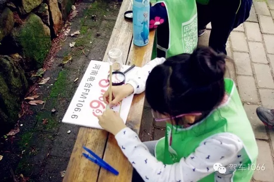 寶貝，爸爸媽媽一直在身后看你認(rèn)真完成任務(wù)！我的女兒棒棒噠！