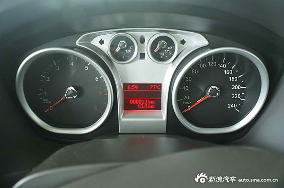 　?？怂箖蓭?jīng)典1.8MT 時(shí)尚型