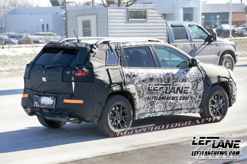 新一代Jeep切諾基諜照