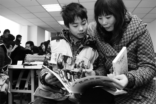 昨日的分享交流會(huì)上，孩子們的成長(zhǎng)經(jīng)歷都被印成了小冊(cè)子