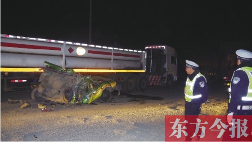 昨日下午，鄭平路與107國道并線處突發(fā)車禍，造成鄭平路擁堵兩個多小時
