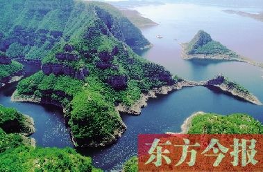 碧水藍(lán)天有綠色,是濟(jì)源人生活的愿望。如今,正是因?yàn)闈?jì)源有山有水,綠樹成蔭,很多在外工作的濟(jì)源人慢慢選擇回家鄉(xiāng)買房定居。