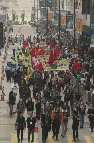 香港數百市民舉行“反港獨”游行