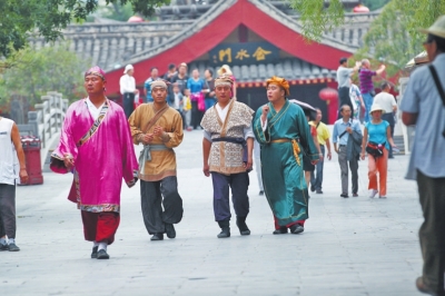 景區(qū)不漲價(jià)，希望游客玩得開(kāi)心。