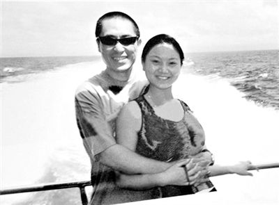 張藝謀與現(xiàn)任妻子陳婷。資料圖片