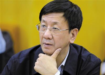 昨日，最高檢檢察長曹建明在遼寧團參加“兩高”報告分組審議。記者 陳杰 攝