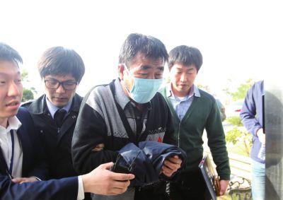 　4月19日，“歲月”號船長李俊錫被正式逮捕資料圖片。