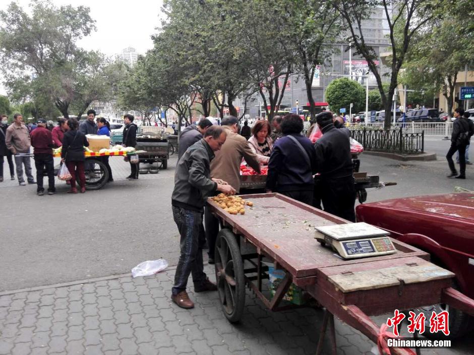 自治區(qū)和烏魯木齊市有關(guān)部門迅速處置，傷員已全部送往醫(yī)院救治。