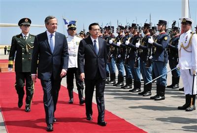 　6月19日，國(guó)務(wù)院總理李克強(qiáng)乘專機(jī)抵達(dá)雅典國(guó)際機(jī)場(chǎng)，開(kāi)始對(duì)希臘進(jìn)行正式訪問(wèn)。