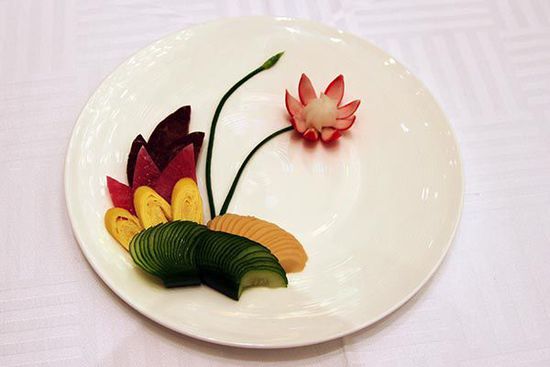 迎賓冷盤“洋花蘿卜”。 花惠生 供圖