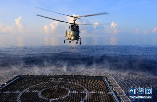 　資料圖：2014年9月，中國海軍054A徐州艦在南海海域練習(xí)反潛。新華網(wǎng)
