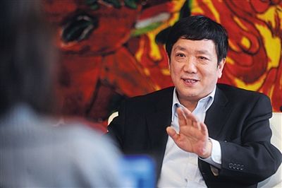 　政協(xié)委員、中國電力投資集團總經(jīng)理陸啟洲稱，7800元是其每月基本工資。資料圖片/新京報記者 楊杰
