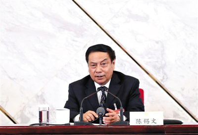 　全國(guó)政協(xié)委員、中央農(nóng)村工作領(lǐng)導(dǎo)小組副組長(zhǎng)陳錫文。