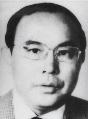 胡玉興 現(xiàn)年59歲，外逃前任山西省太原市住房制度改革辦公室主任，2002年7月逃往澳大利亞或新西蘭。